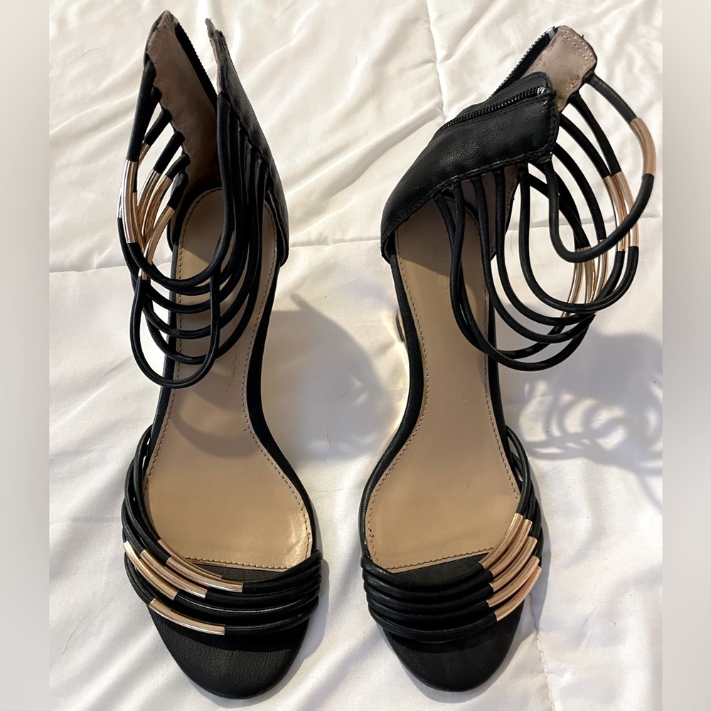 Aldo Heels Black and Gold